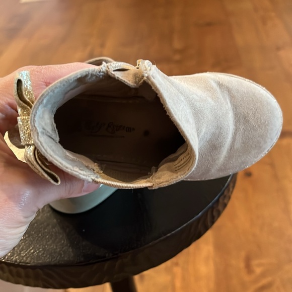 Toddler Zip Ankle Boots, Size 7 - Picture 11 of 12